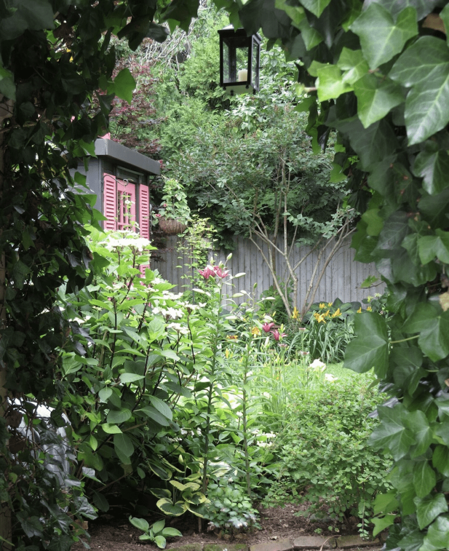 Outdoors in RI:  Ant Awareness Week – Newport Secret Garden Tours – Hopkinton Acres for Recreational Use