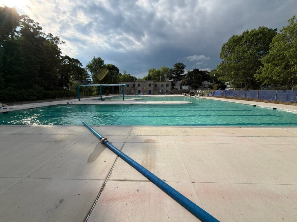 budlong pool
