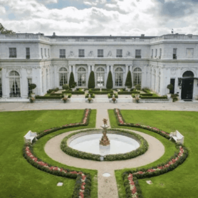 An aerial view of Rosecliff, a large white mansion.
